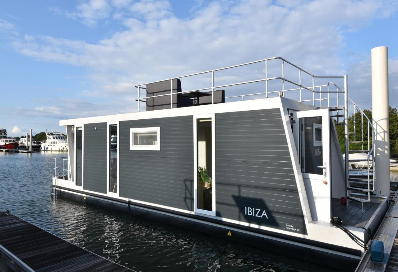 Вілла Tiny Floating House Ibiza Маастрихт Екстер'єр фото
