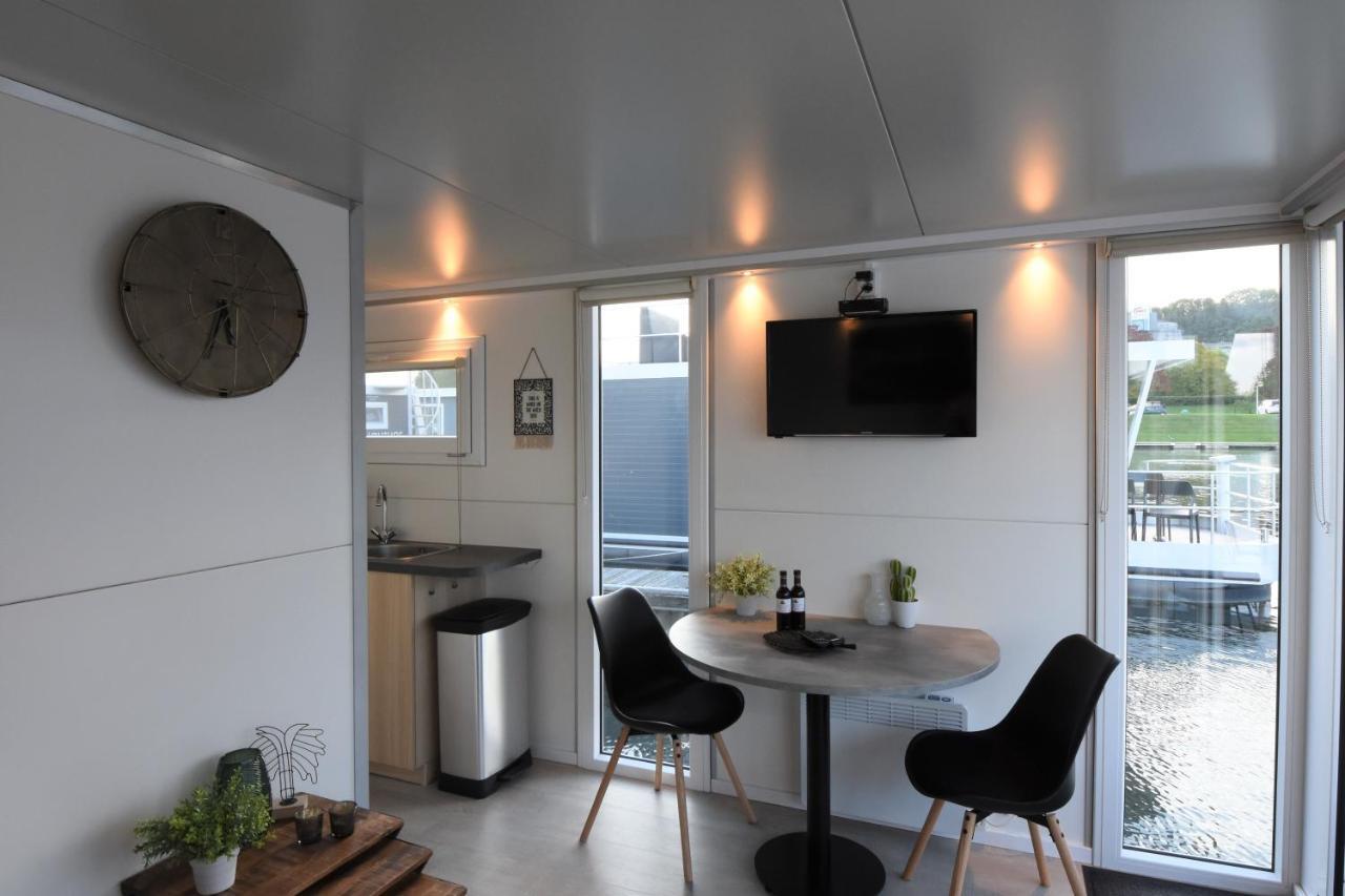 Вілла Tiny Floating House Ibiza Маастрихт Екстер'єр фото